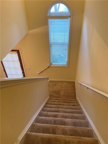 981 BROWNSTONE Lane 17, Marietta, GA 30008