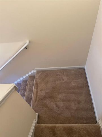 981 BROWNSTONE Lane 17, Marietta, GA 30008