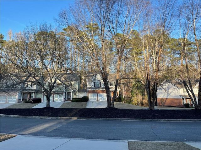 981 BROWNSTONE Lane 17, Marietta, GA 30008