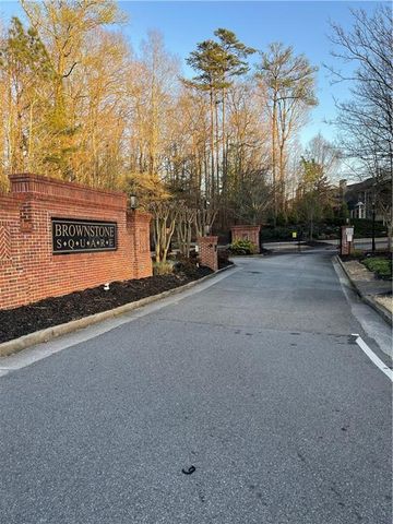 981 BROWNSTONE Lane 17, Marietta, GA 30008