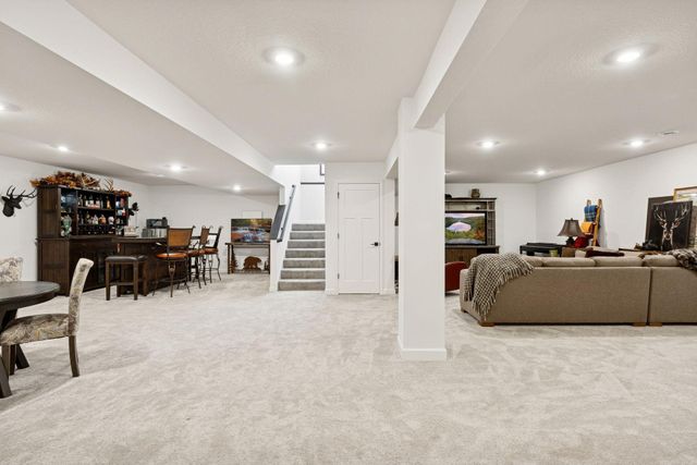 733 152nd Avenue NW, Andover, MN 55304