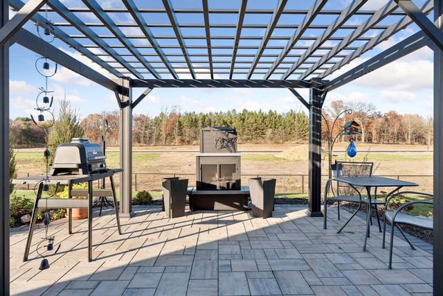 733 152nd Avenue NW, Andover, MN 55304