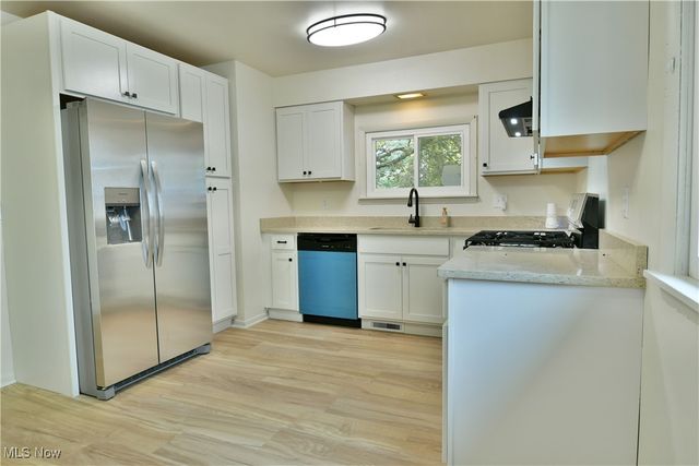 1524 Vernon Avenue NW, Warren, OH 44483