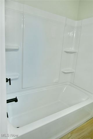 1524 Vernon Avenue NW, Warren, OH 44483