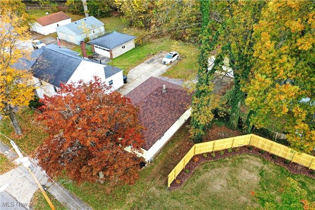 1524 Vernon Avenue NW, Warren, OH 44483