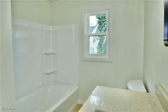 1524 Vernon Avenue NW, Warren, OH 44483