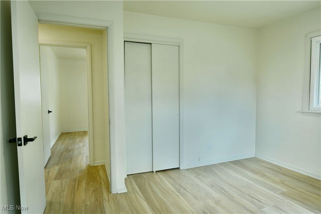 1524 Vernon Avenue NW, Warren, OH 44483