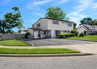 46 Marksman Lane, Levittown, NY 11756