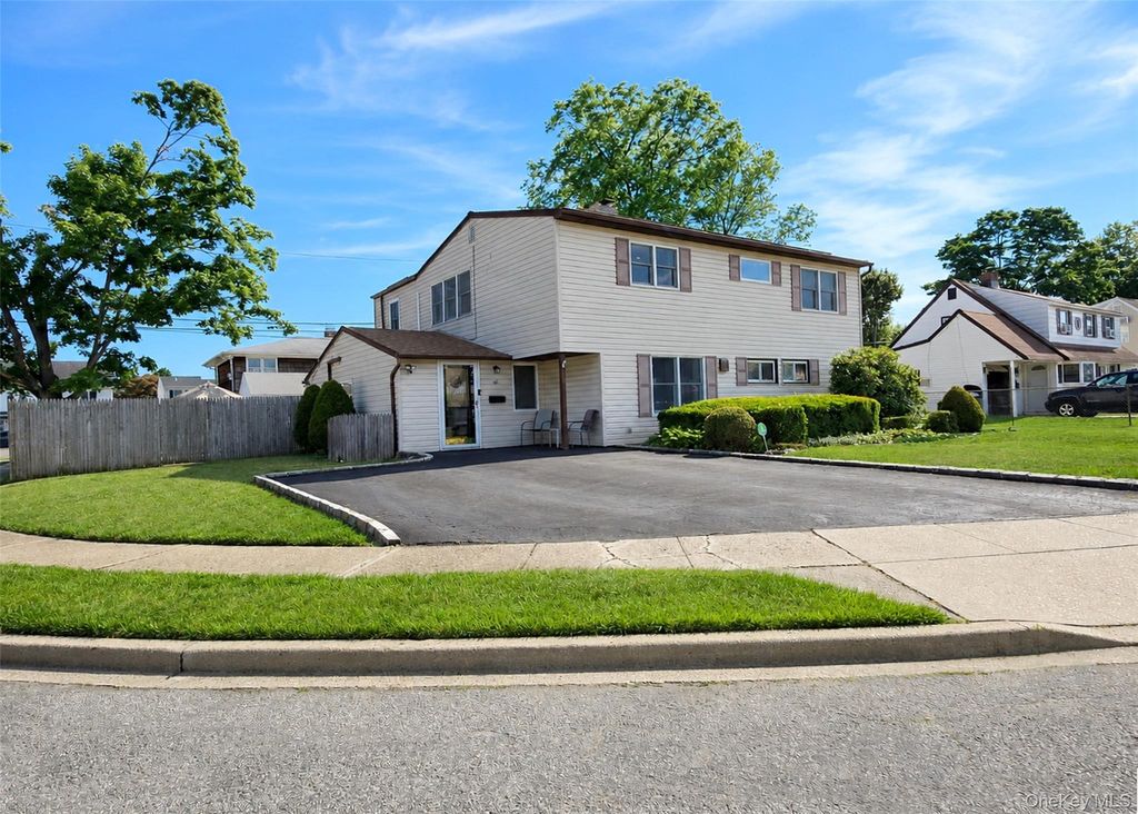 46 Marksman Lane, Levittown, NY 11756