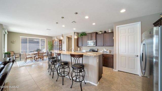 14081 N Bright Angel Trail, Marana, AZ 85658