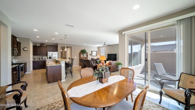 14081 N Bright Angel Trail, Marana, AZ 85658