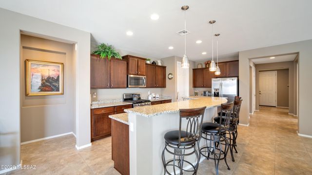 14081 N Bright Angel Trail, Marana, AZ 85658