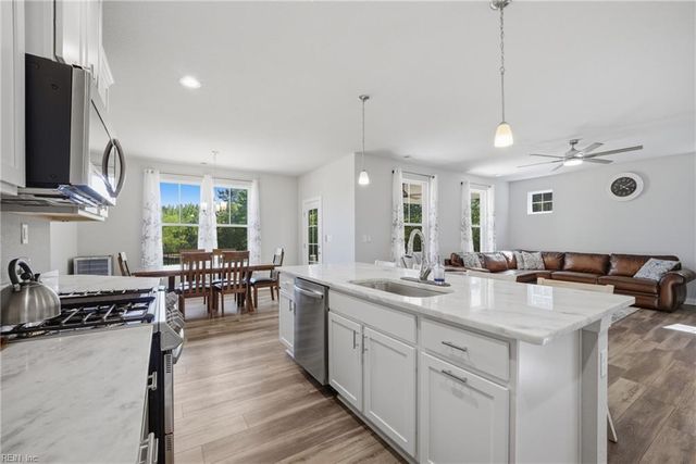 141 Indian Creek RD, Chesapeake, VA 23322