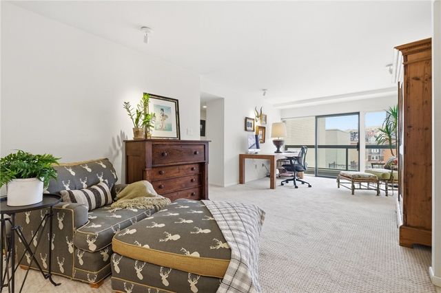 111 Grandview Ave 403, Mt Washington, PA 15211