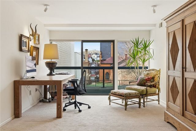 111 Grandview Ave 403, Mt Washington, PA 15211