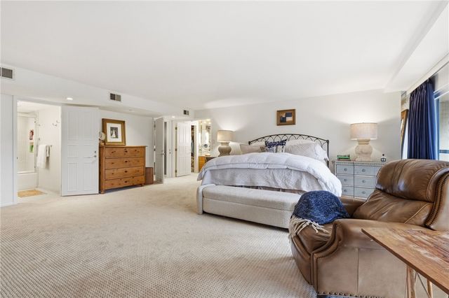 111 Grandview Ave 403, Mt Washington, PA 15211