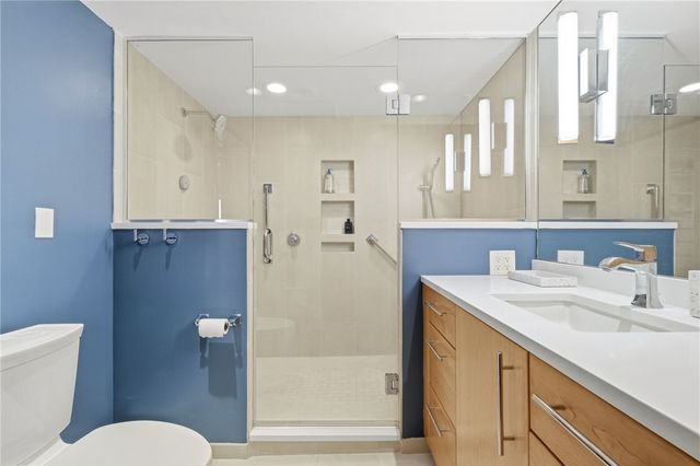 111 Grandview Ave 403, Mt Washington, PA 15211