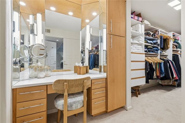 111 Grandview Ave 403, Mt Washington, PA 15211