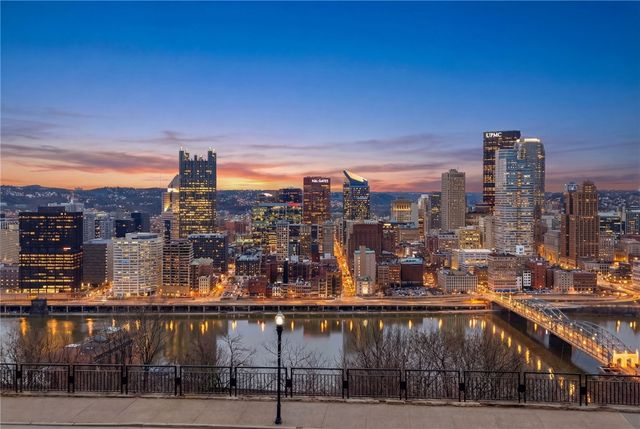 111 Grandview Ave 403, Mt Washington, PA 15211