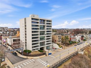 111 Grandview Ave 403, Mt Washington, PA 15211