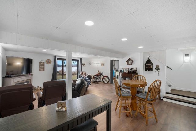 2997 Smith Lake ROAD, West Bend, WI 53090