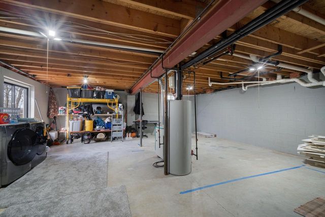 2997 Smith Lake ROAD, West Bend, WI 53090