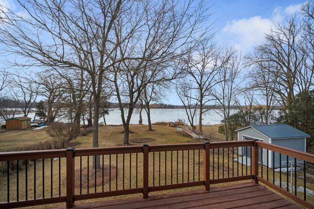 2997 Smith Lake ROAD, West Bend, WI 53090
