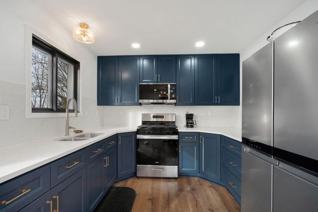 2997 Smith Lake ROAD, West Bend, WI 53090