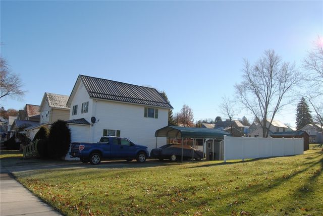 310 Janeway Street, Kane Boro, PA 16735