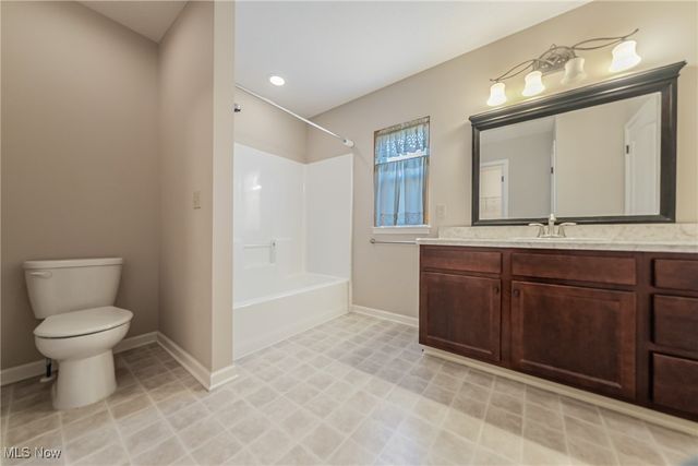 506 Water Pointe Lane, Brunswick Hills, OH 44212