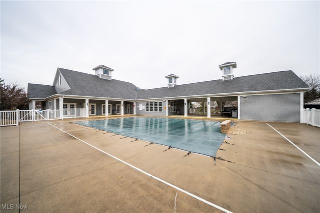 506 Water Pointe Lane, Brunswick Hills, OH 44212