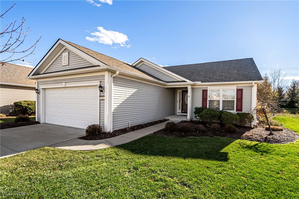 506 Water Pointe Lane, Brunswick Hills, OH 44212