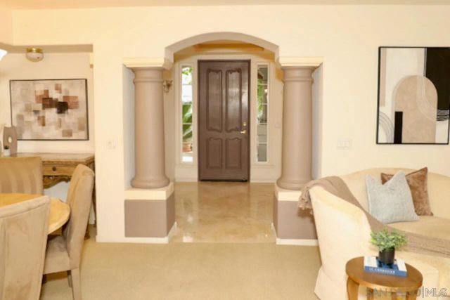 2862 Torrey Pines Rd, La Jolla, CA 92037