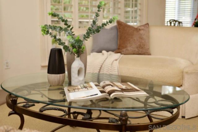 2862 Torrey Pines Rd, La Jolla, CA 92037