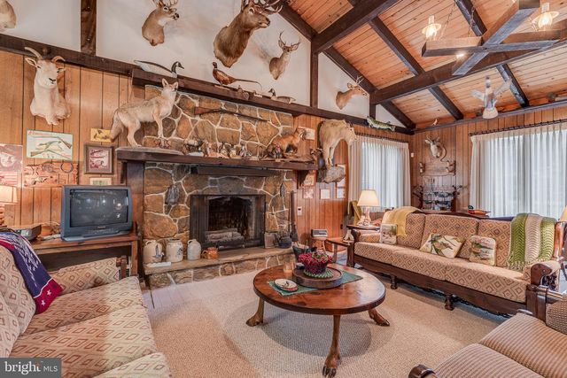 801 PERKINS LN, Edgewater Park, NJ 08010