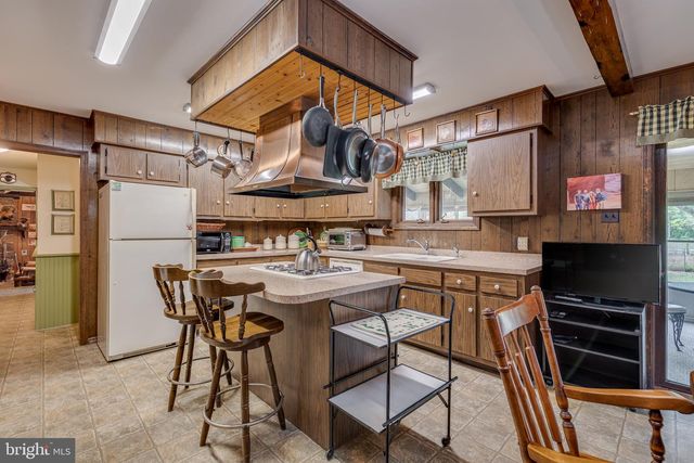 801 PERKINS LN, Edgewater Park, NJ 08010
