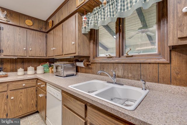801 PERKINS LN, Edgewater Park, NJ 08010
