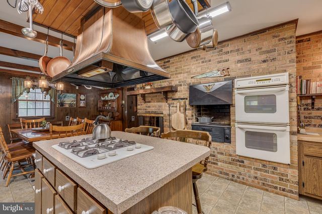 801 PERKINS LN, Edgewater Park, NJ 08010