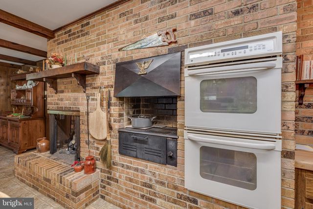 801 PERKINS LN, Edgewater Park, NJ 08010