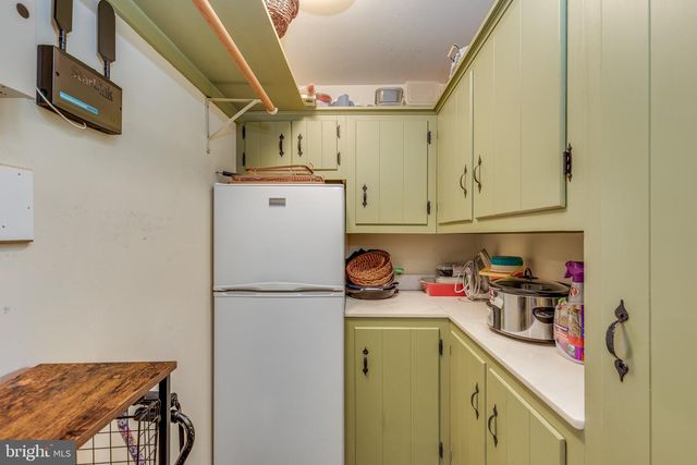 801 PERKINS LN, Edgewater Park, NJ 08010