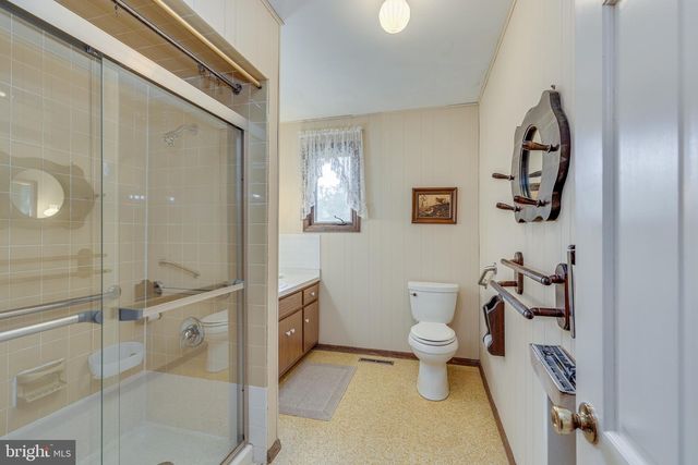 801 PERKINS LN, Edgewater Park, NJ 08010