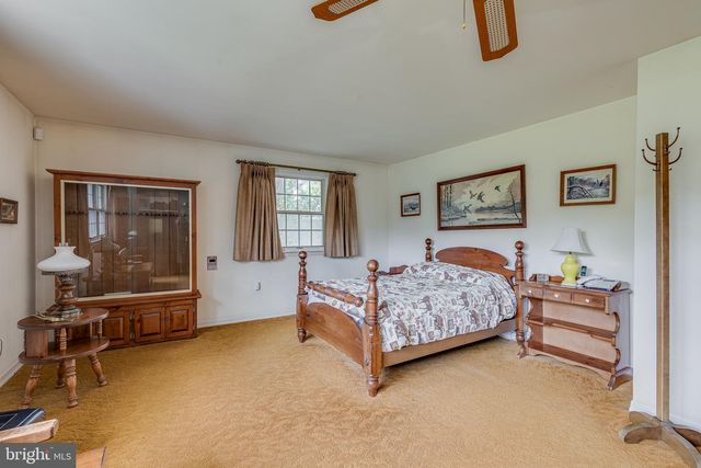 801 PERKINS LN, Edgewater Park, NJ 08010