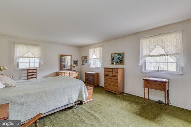 801 PERKINS LN, Edgewater Park, NJ 08010