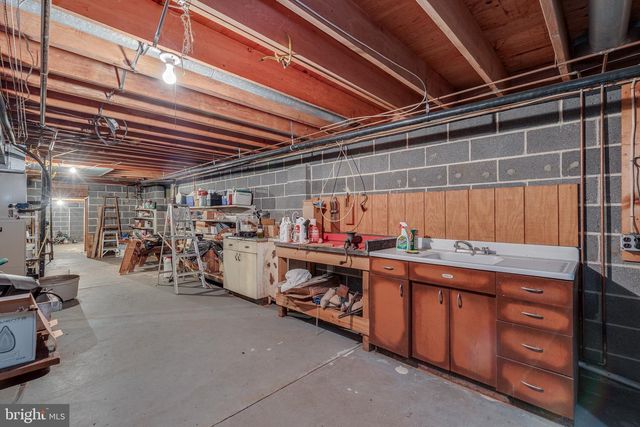 801 PERKINS LN, Edgewater Park, NJ 08010