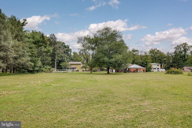 801 PERKINS LN, Edgewater Park, NJ 08010