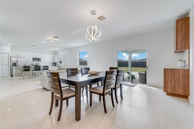 19100 SW 132nd Place, Miami, FL 33177