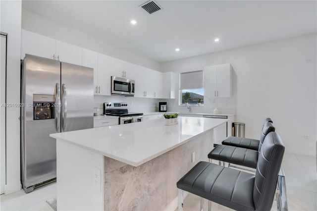 19100 SW 132nd Place, Miami, FL 33177