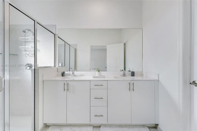 19100 SW 132nd Place, Miami, FL 33177