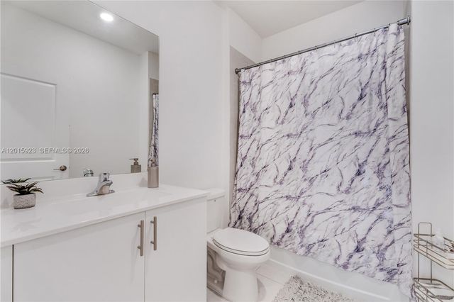 19100 SW 132nd Place, Miami, FL 33177