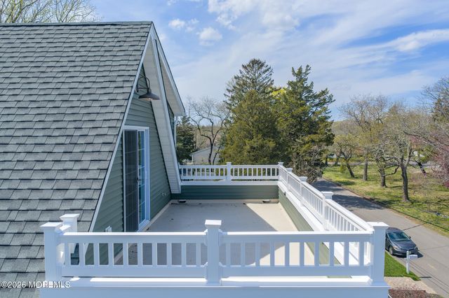 50 Breton Harbors Drive, Toms River, NJ 08753